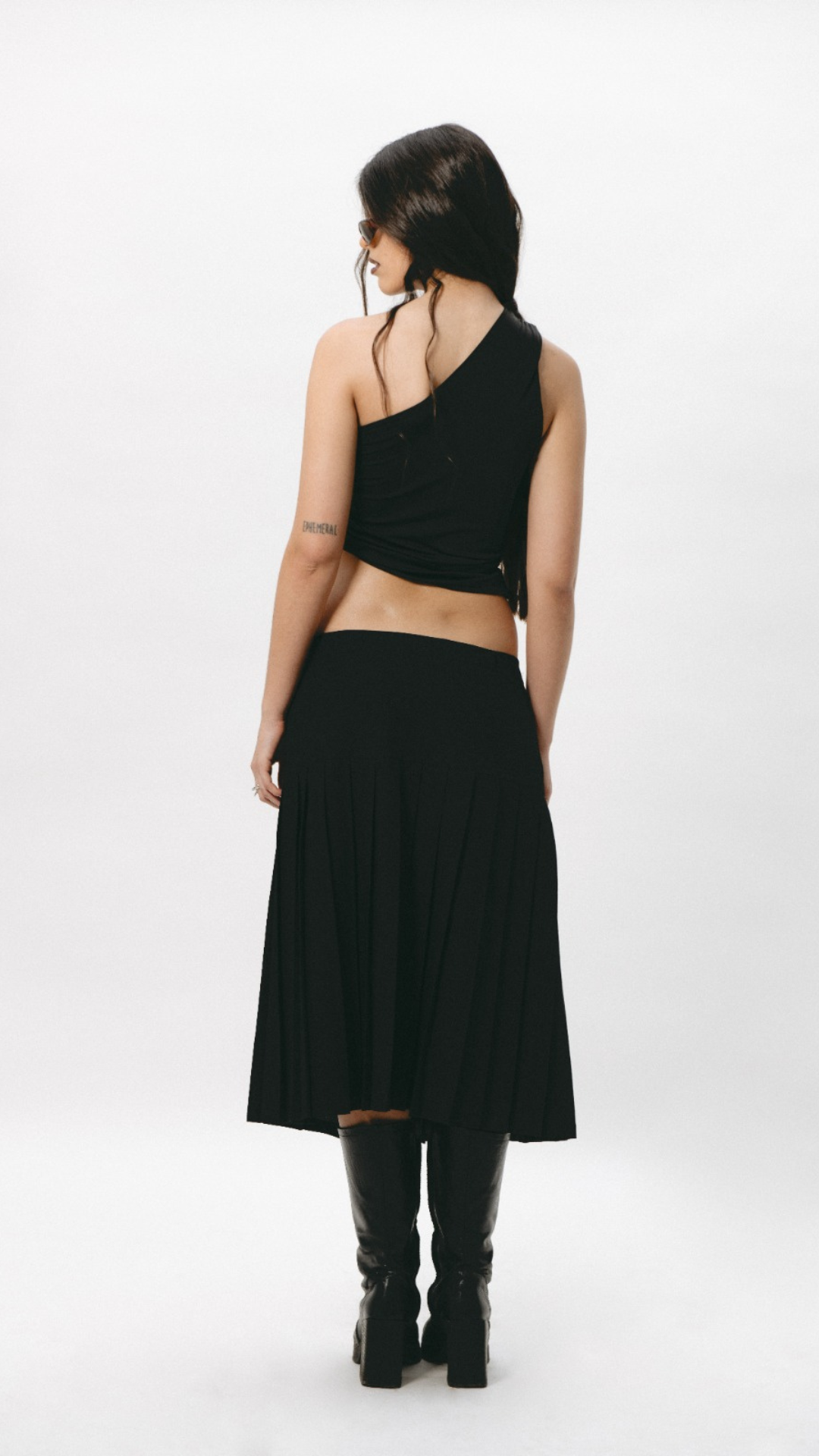 tOp onE sHouldeR